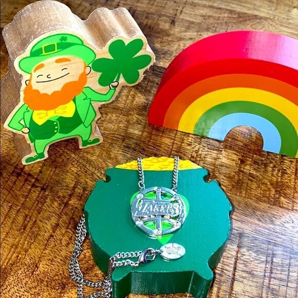 Lakers pendant silver necklace Los Angeles Lakers NBA basketball LA Lakers - Picture 2 of 4